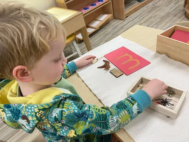 An individual activity in the classroom
